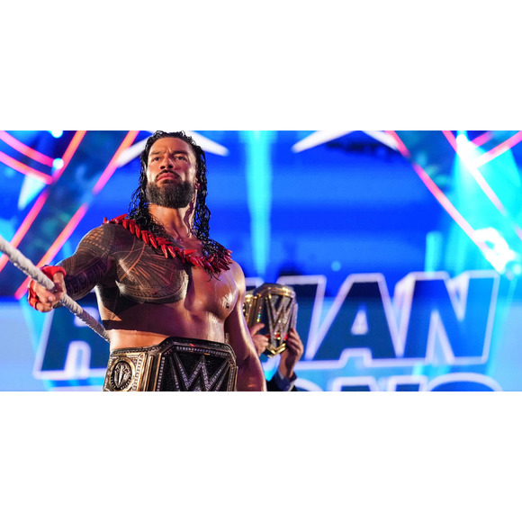 Roman Reigns The Tribal Chief 2018 WWE Raw Mat Relic Money In The Bank - Picture 5 of 8